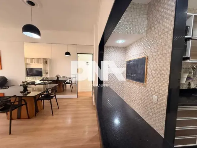 Apartamento : Padrão / Residencial / Humaitá