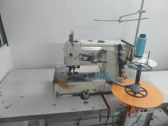 Máquina Costura Galoneira Industrial Motor Elétrico Usada