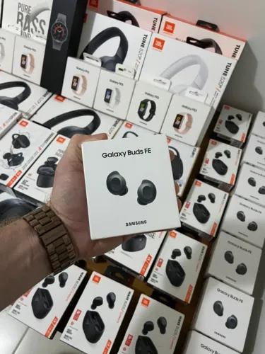 CAIXA LACRADA - Fone de Ouvido Samsung Galaxy Buds Fe / 6h+15h Bateria - Preto