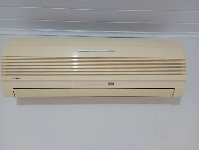 Ar condicionado Toshiba 2400 BTUS