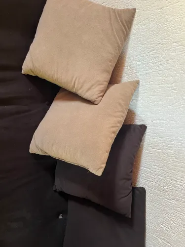 sofá futon baixo 