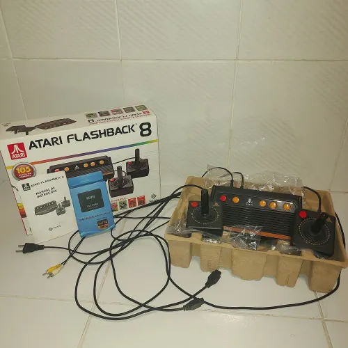 Atari Flashback 8 + Conversor AV-HDMI