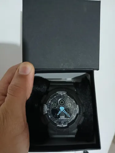 Relógio Casio G-Shock GA-100 A prova d'água