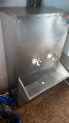 Bebedouro inox 50 litros 2 torneira 127 watts todo bom