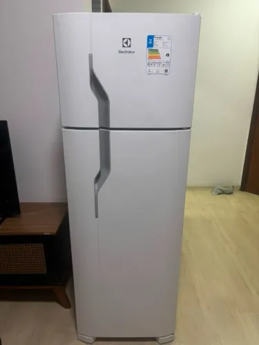 Geladeira Electrolux Defrost 260L Duplex Branca DC35A