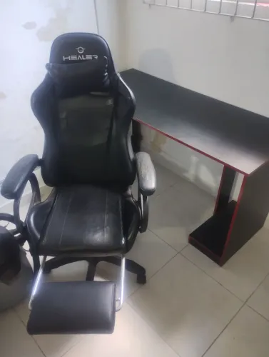 Cadeira e mesa BARBADA