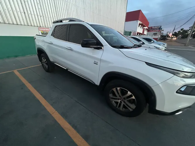 Fiat Toro Volcano 2.0 16V 4X4 TB Diesel Aut. 2017