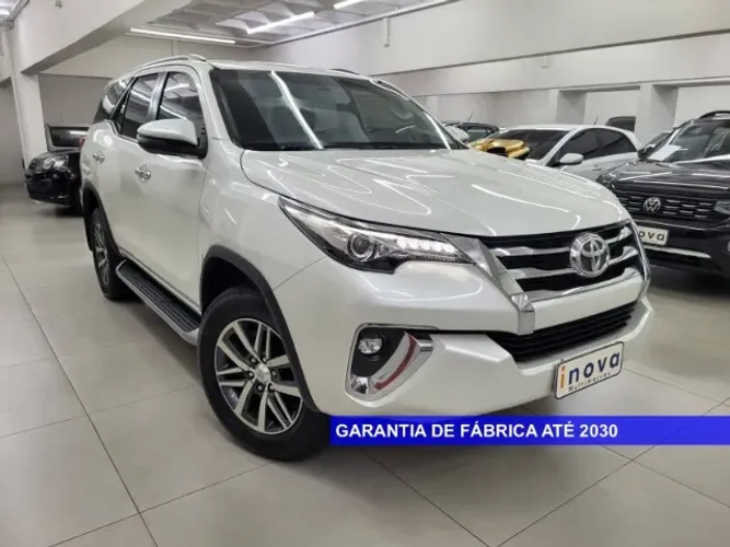 Toyota Hilux SW4 SRX 4X4 2.8 TDI 16V Dies. Aut. 2020