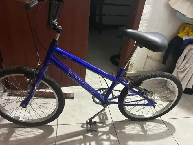 bicicleta semi nova aro 20