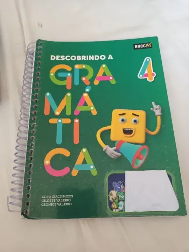 Livro Descobrindo a gramatica 4 ano EF Ftd