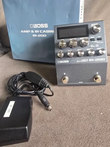 Pedal IR Boss IR-200 Simulador de amp profissional