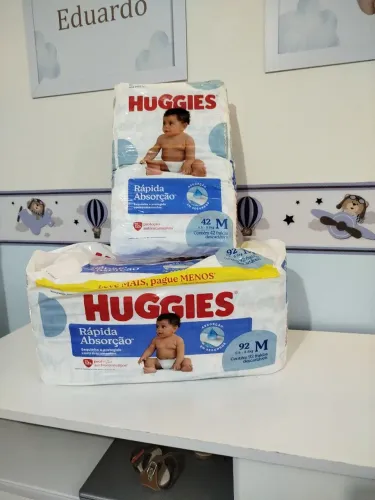 Fraldas Huggies tamanho M - Novas e Lacradas