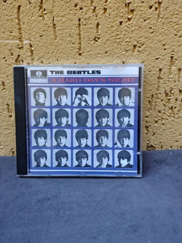 CD The Beatles - A Hard Day's Night (Edição Parlophone / EMI)