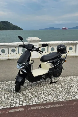 Scooter Elétrica ÉVEE Iron D01 - 1000W | NOVA, SÓ 26KM rodados