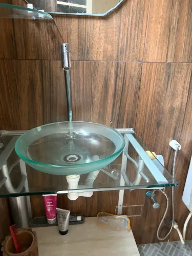 Conjunto de vidro e torneira banheiro 