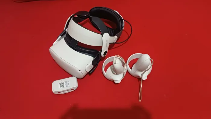 Meta Quest 2 + BoboVR 5200