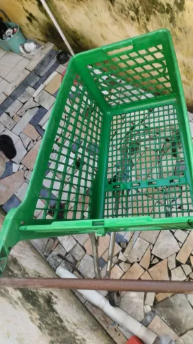 Carrinho de supermercado grande
