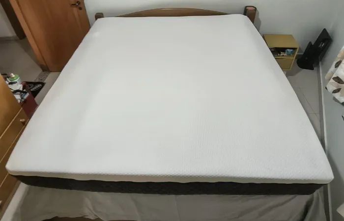 Colchão Emma Premium Hybrid King Size