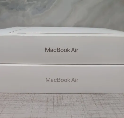 Macbook m5 lacrado 8/512