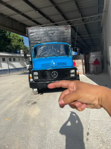 Vende se um 1113 recém reformado tudo em dia