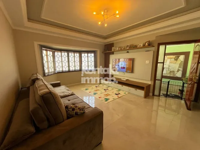Casa à venda 3 quartos em Vila Hortência