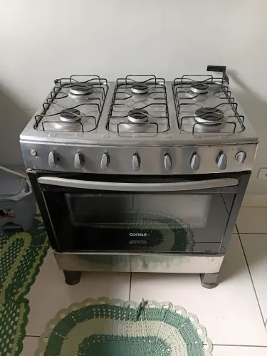 Fogão usado.