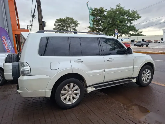 Mitsubishi Pajero 3.2 4X4 T.i. Dies. 5P AUT 2011