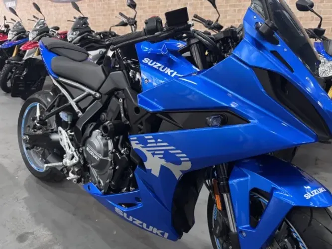 SUZUKI GSX-8R ABS 2026 GARANTIA DE FÁBRICA