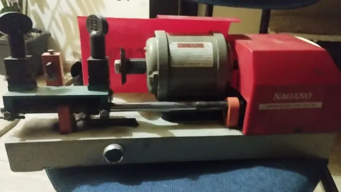 Máquina de Copiar Chaves Nagano