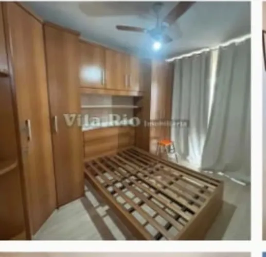 Guarda roupa super grande madeira boa com a cama inclusa