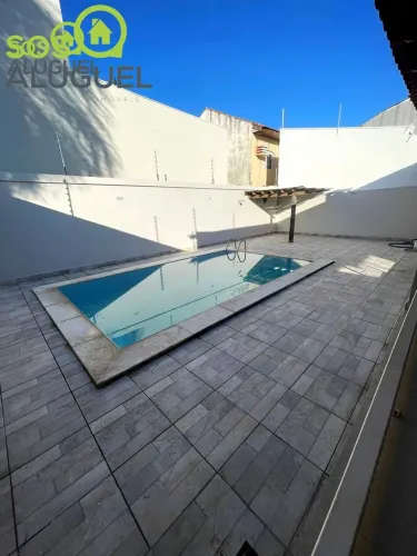 Casa Comercial com 300metros e 4 quartos no Jardim Itália, Cuiabá/MT