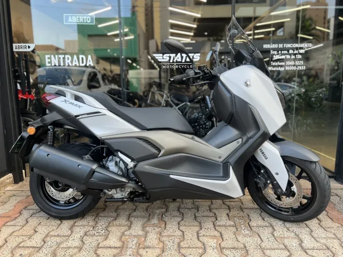 Yamaha Xmax 250 connected abs 2025