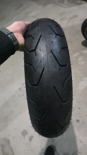 Pneu para Nmax Traseiro Pirelli 130/70/13