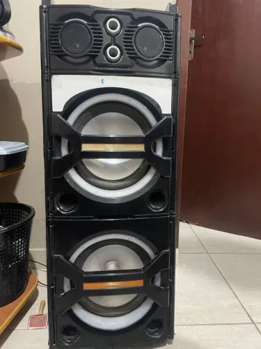 Caixa de som amplificada 