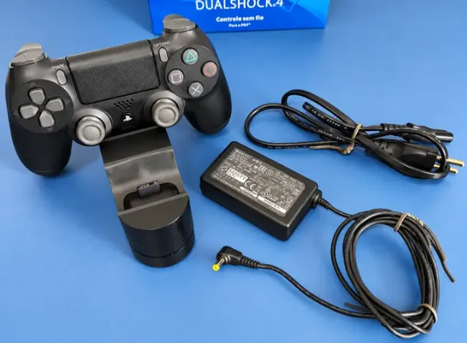 Vendo Base Carregadora Sony Controles PS4 + Entrega