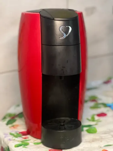 Cafeteira três corações lov