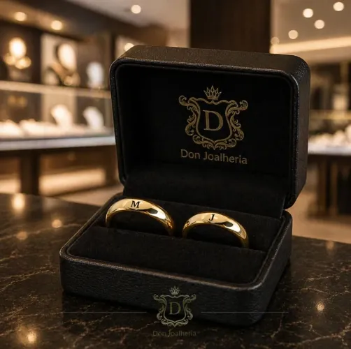 Par de Alianças Personalizadas com Iniciais em Ouro 18K 750