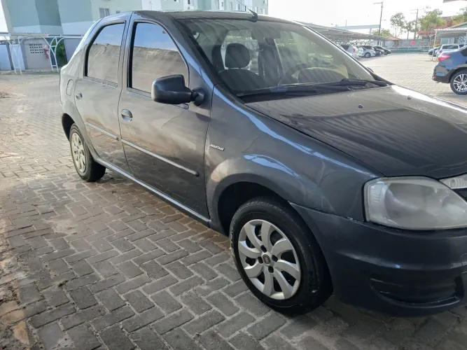 Renault Logan Authentique Hi-flex 1.0 16V 4P 2012