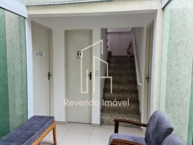 Casa comercial a venda com 120 m² sendo 6 salas 02 banheiros e 2 vagas Super Quadra Morumb