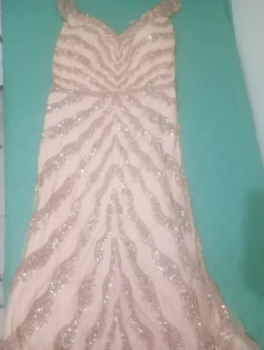 VESTIDOS NOIVA,COM CAUDA E PARA MADRINHAS VENDA