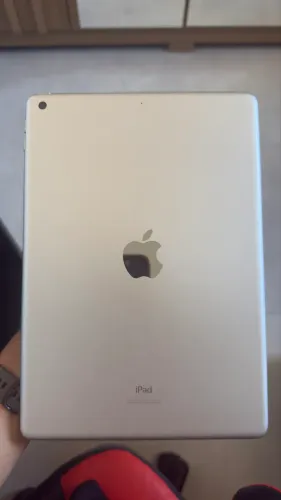 Vendo iPad 9 - semi novo