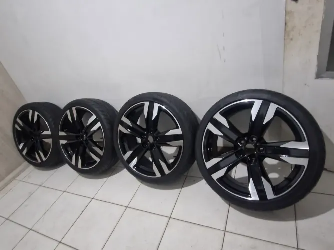 Urgente rodas aro 20 5x114 zera 5500 pra hoje 