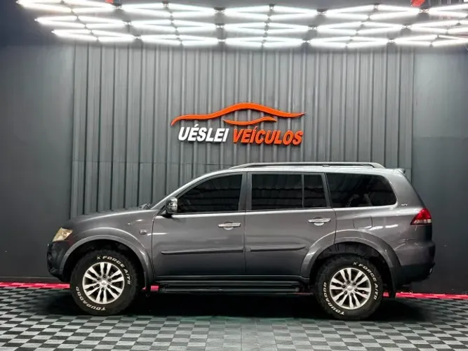 Mitsubishi Pajero Dakar HPE 3.2 4X4 T.I Dies 5P AUT 2015