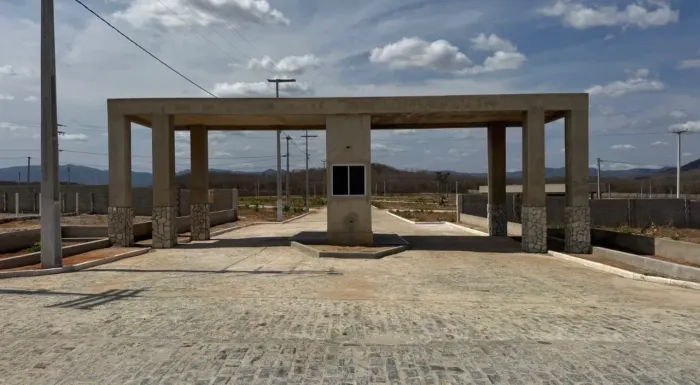 Lote condomínio fechado Aracoiaba Ce 