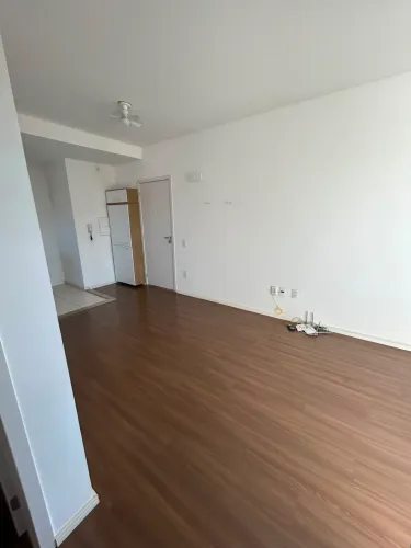 Aluga se Apartamento Vale das Rosas