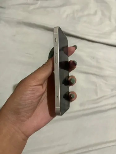 iPhone 12 mini para retirada de peças