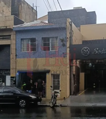 SOBRADO PARA USO RESIDENCIAL OU COMERCIAL NA RUA ANHAIA
