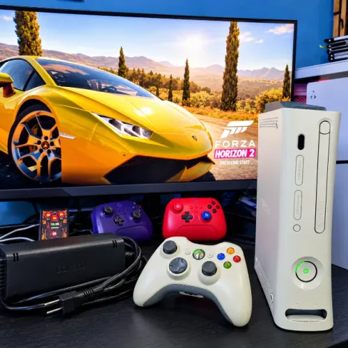 Xbox 360 Fat Branco RGH 3.0 - HD 250GB + 43 Jogos