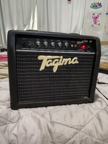 Cubo guitarra Tagima Black Fox 20w rms