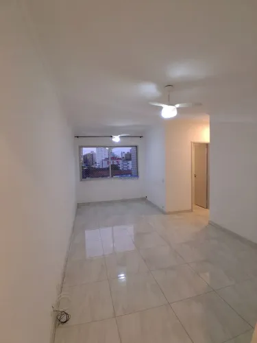 Reformado andar alto 2 dorm 1suite dependência empregada Campo Grande Santos
